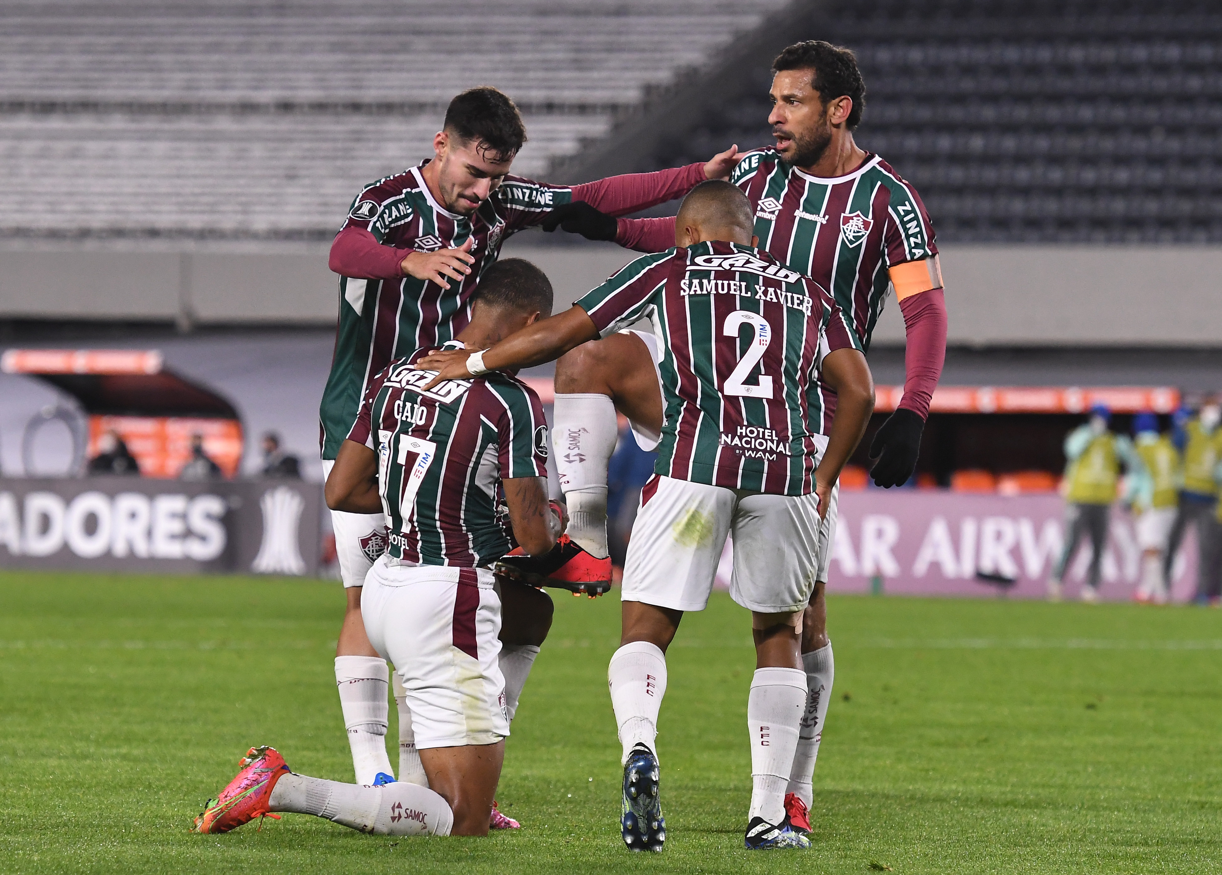 Photo of Fluminense se queda con la punta
